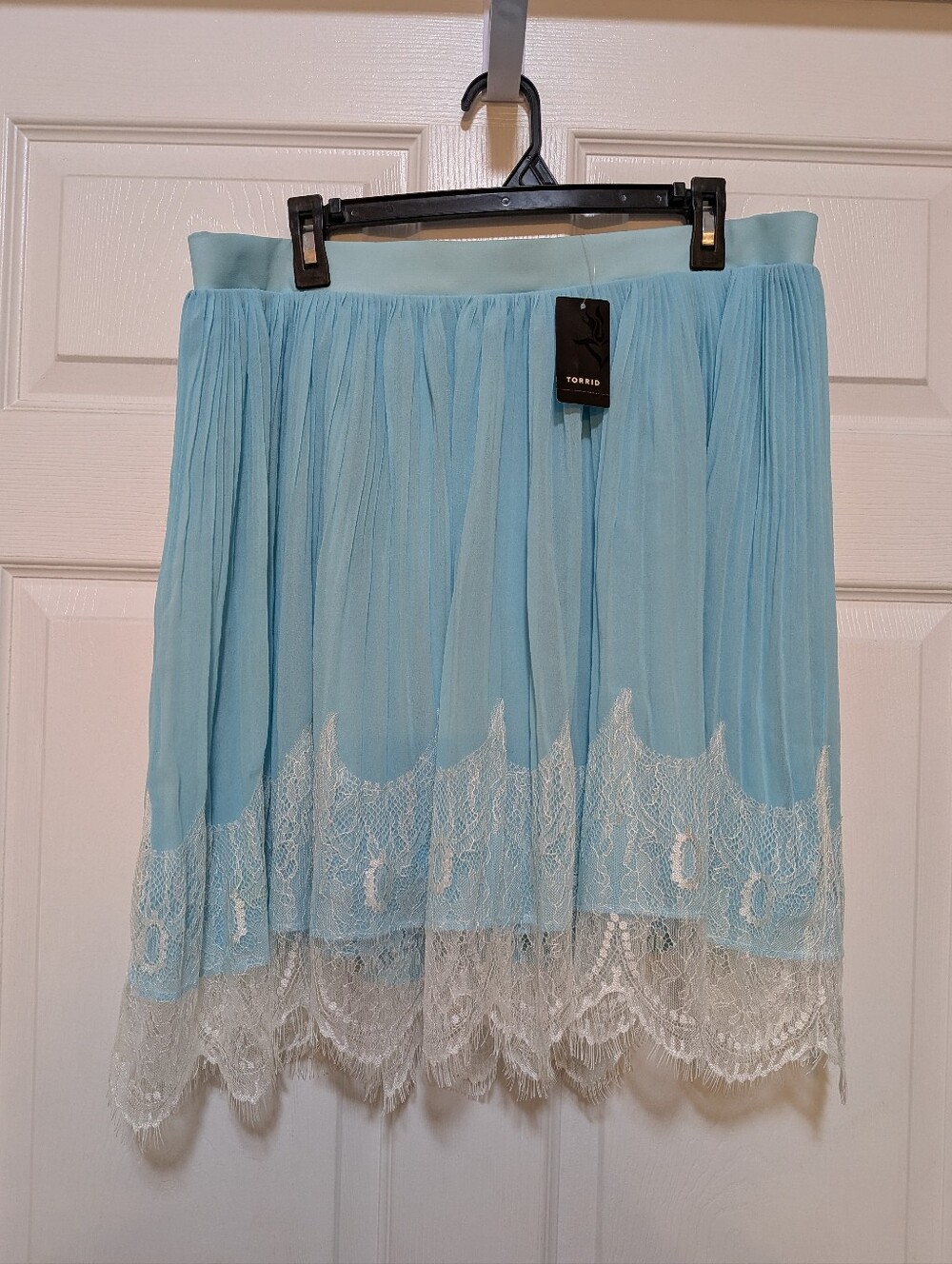 New Torrid Blue Pleated Chiffon Lace Skater Skirt 14